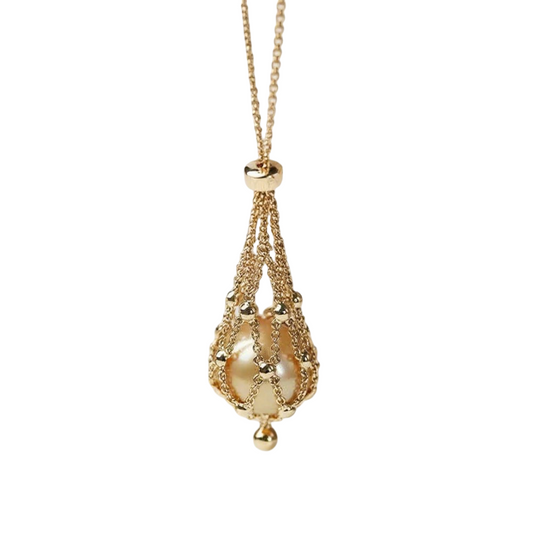 Pearly Net Necklace product render showing net design and pearls
